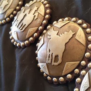 Cowboy Decor 32" Silver inset concho belt